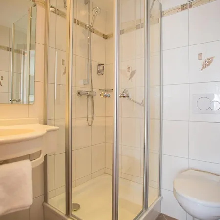 Konukevi Gaestehaus Guehring 3*